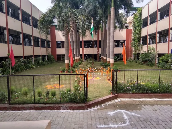 Bhaurav Devras Saraswati Vidya Mandir, Sector 12, Noida School Building