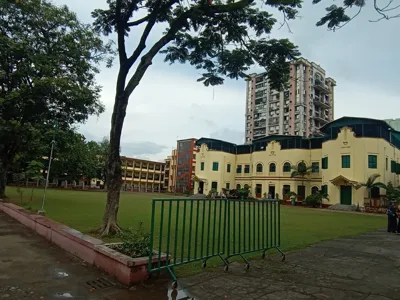 St. Paul'S Boarding And Day School, Kidderpore, Kolkata School Building