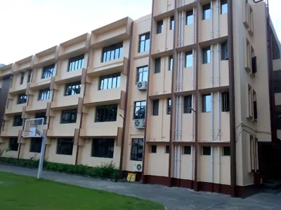 Mahadevi Birla Girls Hr Sec School, Beniapukur, Kolkata School Building