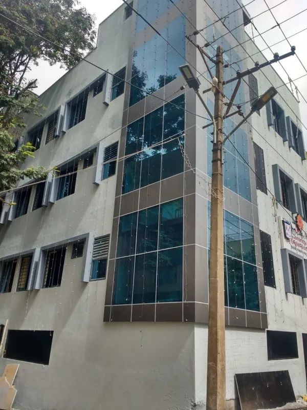 Cambridge English School, Chamrajpet, Bangalore School Building