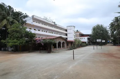 Gurukul High School, JP Nagar, Bangalore School Building