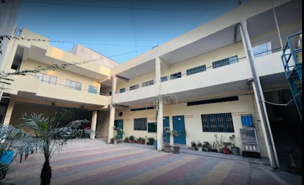 M R Public School, Sector 53, Noida School Building