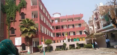 Ram Kaur Inter College, Sector 62, Noida School Building