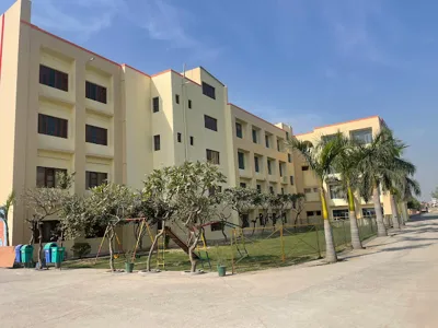 Sant Kishori Sharan Vidya Mandir, Sector 158, Noida School Building