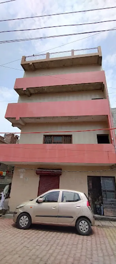 Zenith Public Junior High School, Sector 62A, Noida School Building