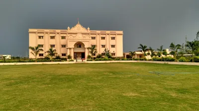 Swaminarayan Gurukul International School, Anand, Gujarat Boarding School Building