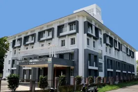 Hume Mchenry Memorial High School And Junior College, Salisbury Park, Pune School Building