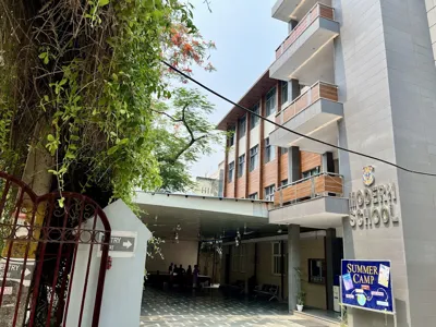 Modern School, Sector 12, Noida School Building