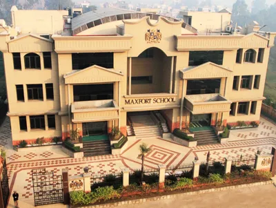 Maxfort School (H Block), Pitampura, Delhi School Building