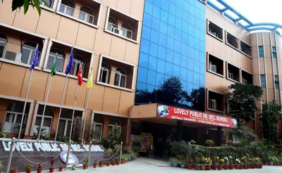 Lovely Public Senior Secondary School, Laxmi Nagar, Delhi School Building