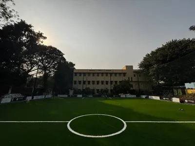 Hemnani Public School, Lajpat Nagar, Delhi School Building