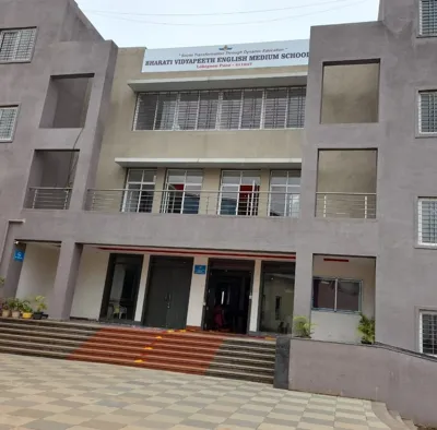 Bharati Vidyapeeth English Medium School, Lohegaon, Pune School Building