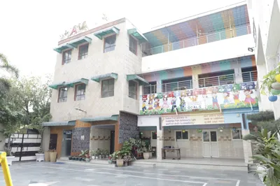 DAV Public School, R K Puram, Delhi School Building