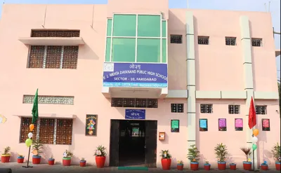 K.L. Mehta Dayanand Public Senior Secondary School, Sector 10, Faridabad School Building