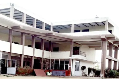 Vishwatma Senior Secondary School, Sector 50, Faridabad School Building