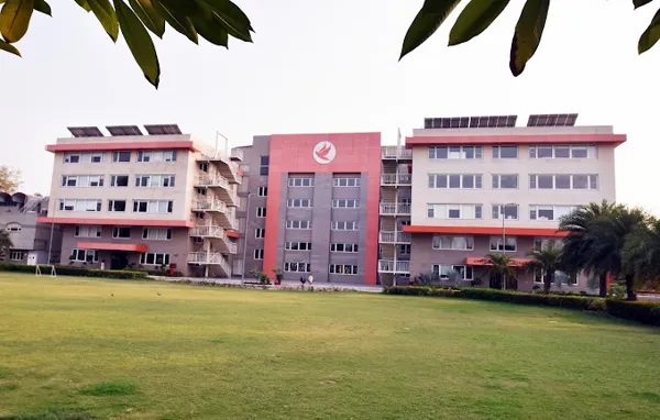 Apeejay School International, Panchsheel Park, Delhi School Building