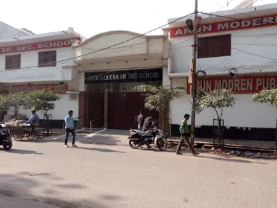 Arun Modern Public Senior Secondary School, Brijpuri, Delhi School Building