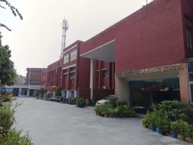 Guru Harkrishan Public School, Punjabi Bagh, Delhi School Building