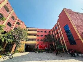 Hansraj International School, Sultanpuri B Block, Delhi School Building
