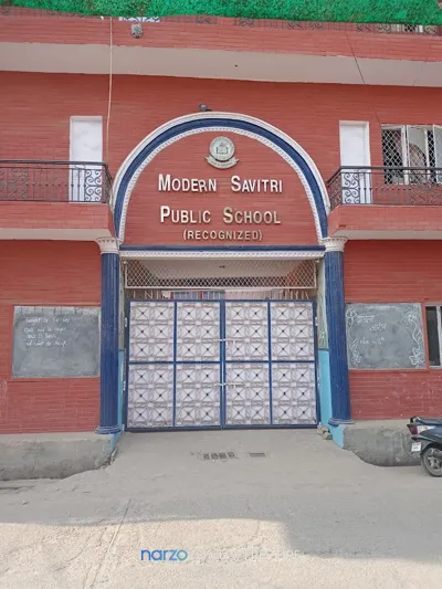 Modern Savitri Public School, Sangam Vihar, Delhi School Building