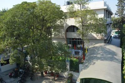 Rukmini Devi Public School, Rohini, Delhi School Building