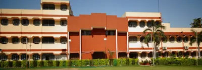 SM Arya Public School, Punjabi Bagh, Delhi School Building