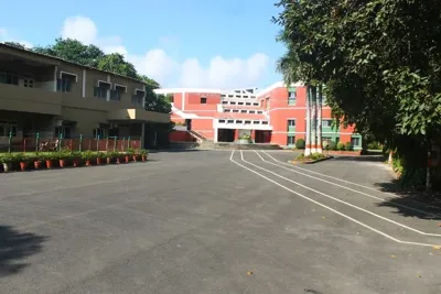 Choithram School, Rajmahal Colony, Indore School Building