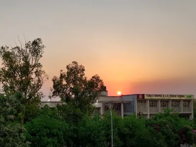 Sarla Chopra D.A.V. Public School, Sector 56, Noida School Building