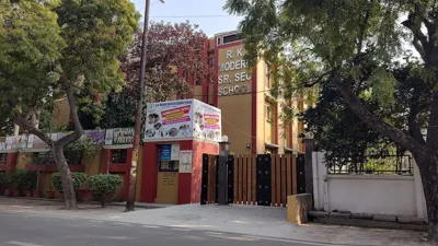 R K Modern Senior Secondary School, Sector 55, Noida School Building