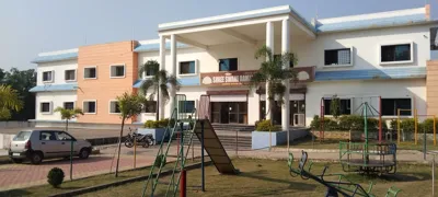 Shree Swami Ramanand Vidya Sankul, Guna, Madhya Pradesh Boarding School Building