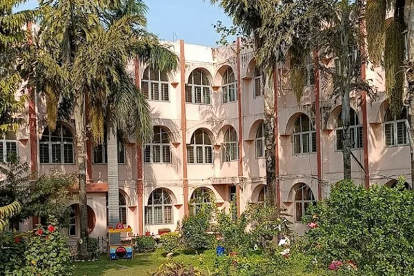 DAV Public School, Vasant Kunj, Delhi School Building