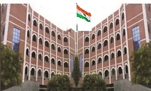 Hansraj Model School, Rohini, Delhi School Building