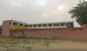 K.M. Public School, Bakhtawarpur, Delhi School Building