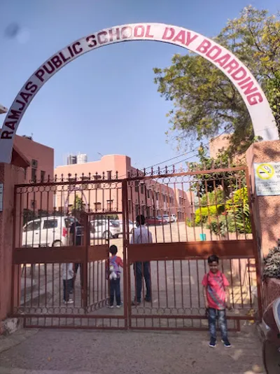 Ramjas Public School, Anand Parbat, Delhi School Building