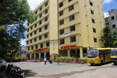 Sona 'I' English Medium High School And Science Junior College, Hadapsar, Pune School Building