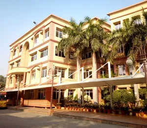 K.R. Mangalam World School, Greater Kailash 2, Delhi School Building