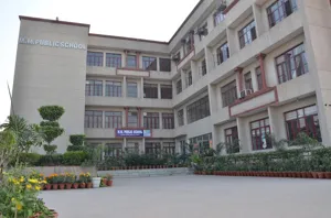 M.M. Public School, Pitampura, Delhi School Building