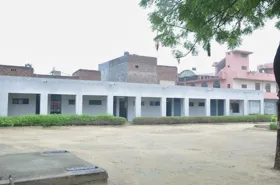 New Age Public School, Vikas Nagar, Delhi School Building