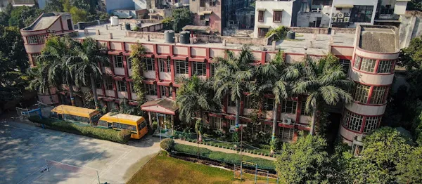 Nav Bharti Public School, Pitampura, Delhi School Building