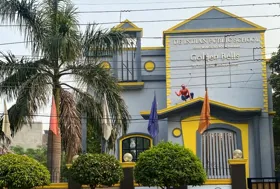 De Indian Public School, Ashok Vihar, Delhi School Building