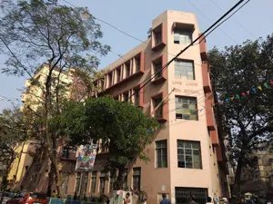 Ling Lliang High School, Hide lane, Kolkata School Building