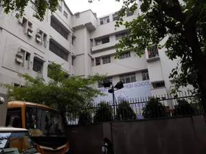 Abhinav Bharati High School, Pretoria street, Kolkata School Building