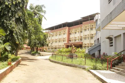 Canossa High School, Andheri East, Mumbai School Building