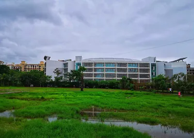 Lokhandwala Foundation School, Kandivali East, Mumbai School Building