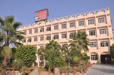 The Vits School Indore, Khandwa Road, Indore School Building