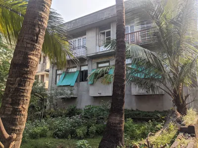 Greenlawns High School, Worli, Mumbai School Building