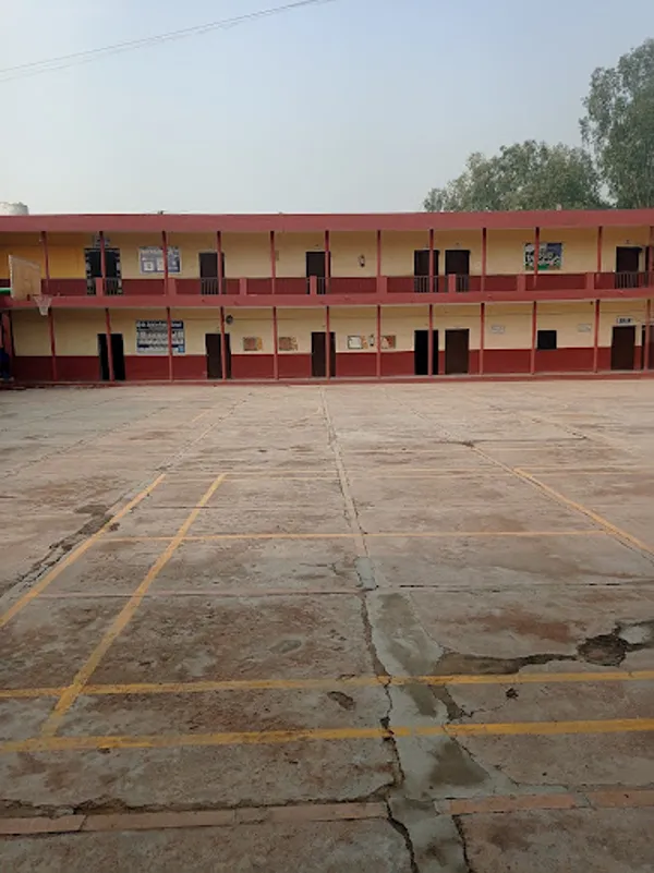 St. Soldiers Public School, DLF Phase II, Gurgaon School Building