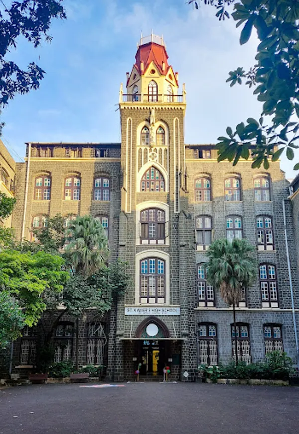 St. Xavier's High School, Fort, Mumbai School Building