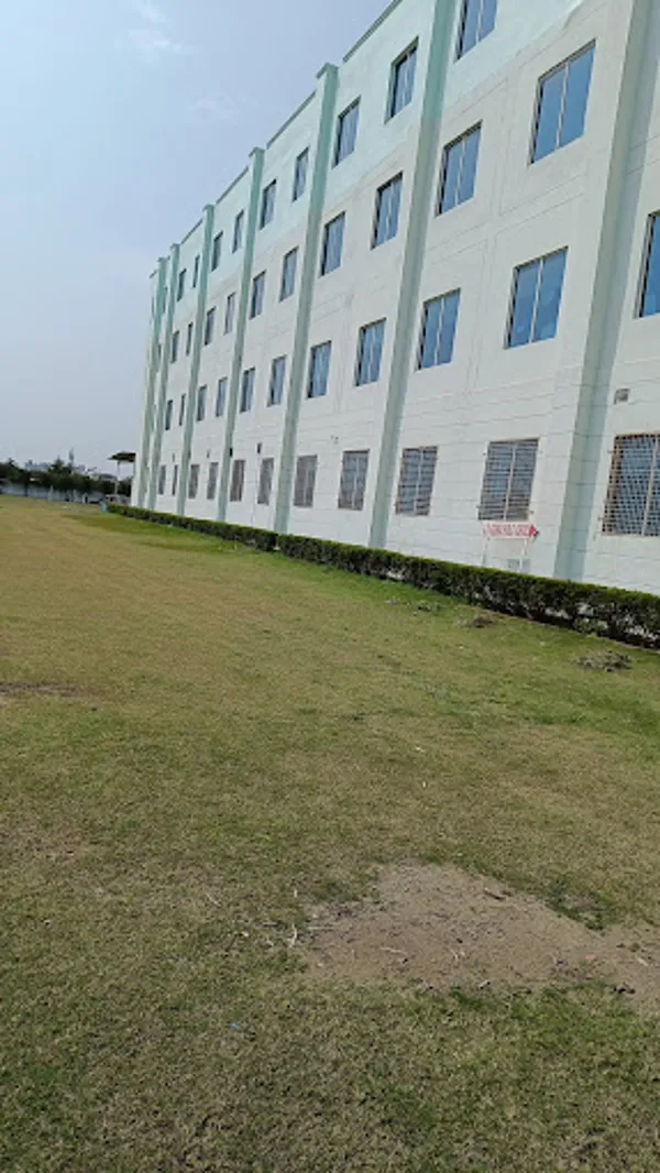 GD Goenka Public School, Sector Tau, Greater Noida School Building
