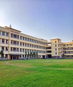 M.P. Shah English High School, Vile Parle West, Mumbai School Building